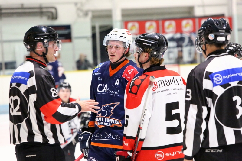 Photo hockey Division 2 - Division 2 - Poule de maintien - J5 : Clermont-Ferrand vs Colmar - Une victoire trs, trs sportive