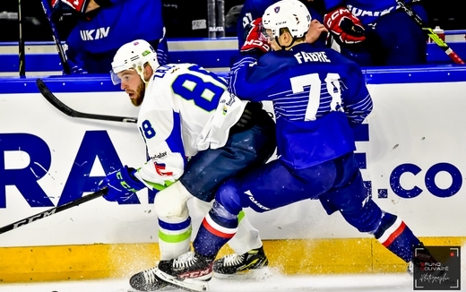 Photo hockey Equipes de France -  : France (FRA) vs Slovenie (SLO) - EDF  Victoire  larrache de la France sur la Slovnie