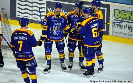 Photo hockey Hockey en Europe -  : Fribourg vs Jukurit - Coupe des Bains : Les Vikings hermtiques